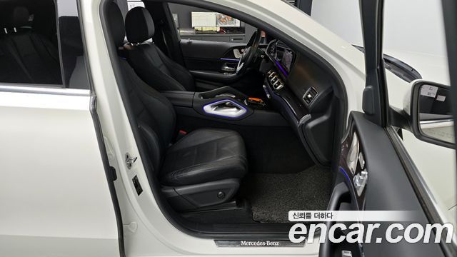 Mercedes-Benz GLE-Class 2021 — photo 11