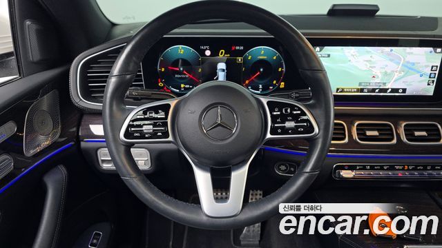 Mercedes-Benz GLE-Class 2021 — photo 13