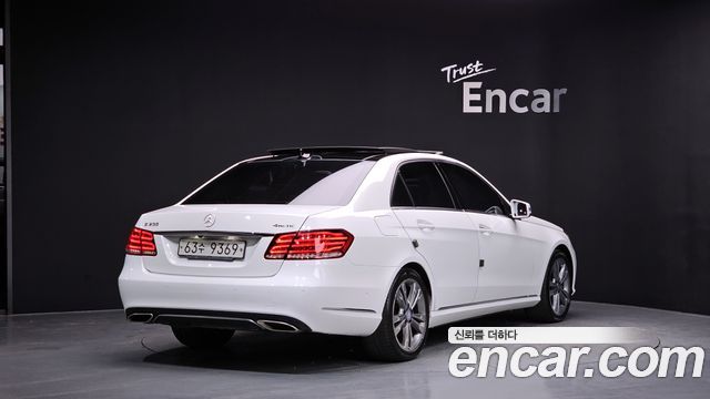 Mercedes-Benz E-Class 2014 — photo 2