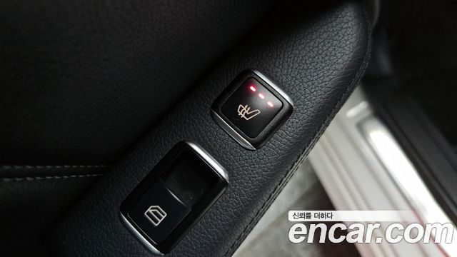 Mercedes-Benz E-Class 2014 — photo 18