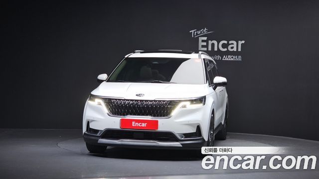 Kia Canival 2021 — photo 3