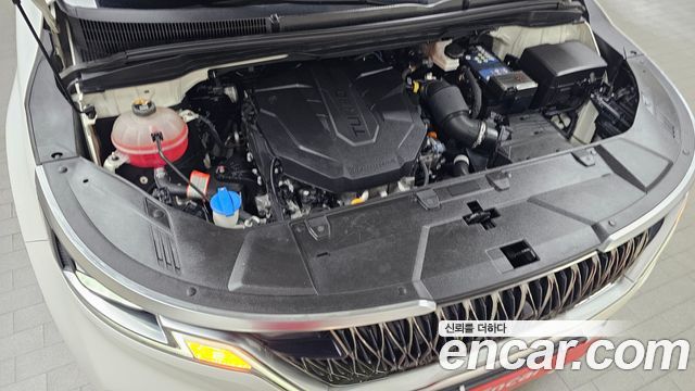 Kia Canival 2021 — photo 6