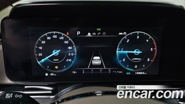 Kia Canival 2021 — photo 8