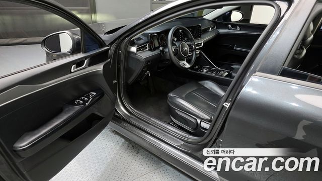 Kia K5 2021 — photo 10