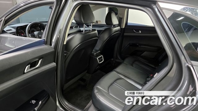 Kia K5 2021 — photo 11