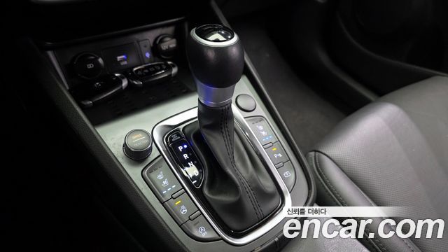 Hyundai Kona 2023 — photo 9