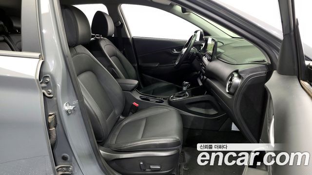 Hyundai Kona 2023 — photo 11