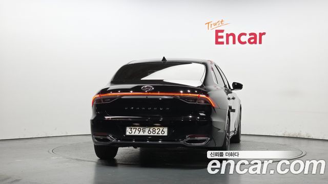 Hyundai Grandeur 2022 — photo 4