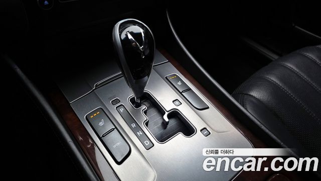 Hyundai Equus 2012 — photo 9