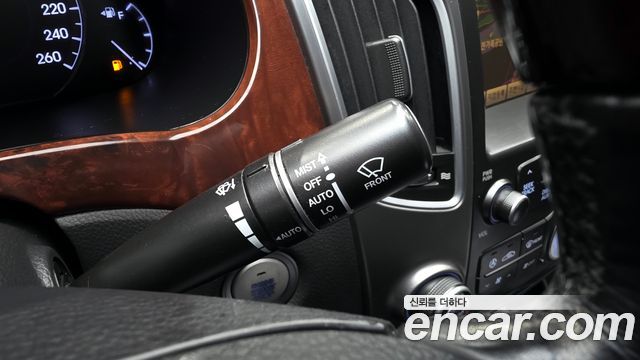 Hyundai Equus 2012 — photo 17