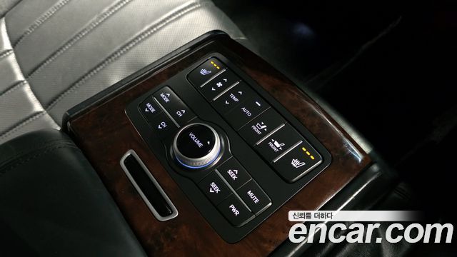 Hyundai Equus 2012 — photo 18