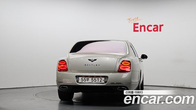 Bentley Flying Spur 2012 — photo 4