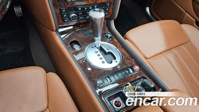 Bentley Flying Spur 2012 — photo 9