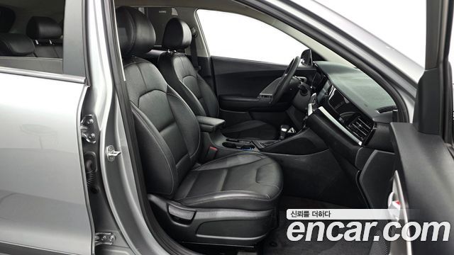 Kia Niro 2022 — photo 10