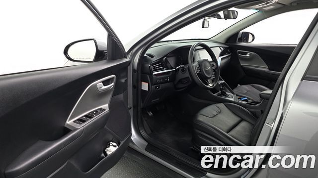 Kia Niro 2022 — photo 11