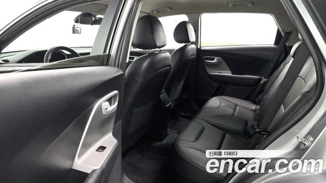 Kia Niro 2022 — photo 12