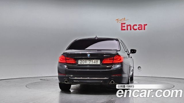 BMW 5-Series 2018 — photo 4