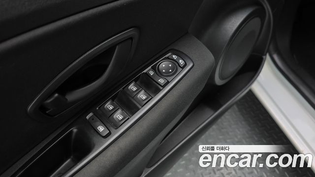 Renault Korea SM3 2015 — photo 17