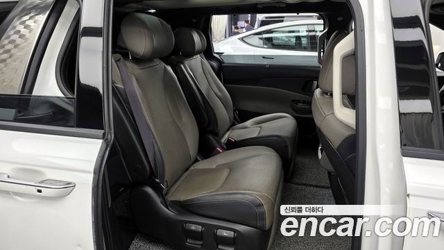 Kia Canival 2025 — photo 12