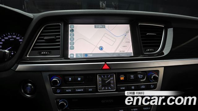 Genesis G80 2020 — photo 16