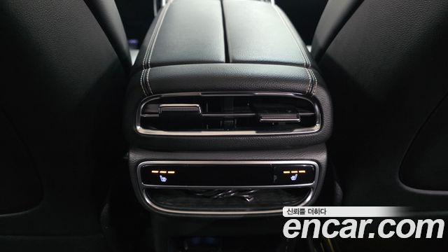 Genesis GV80 2020 — photo 19