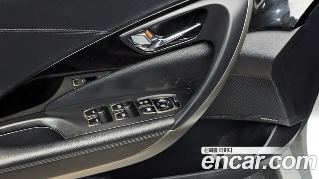 Hyundai Grandeur 2014 — photo 19