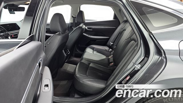 Hyundai Sonata 2021 — photo 12