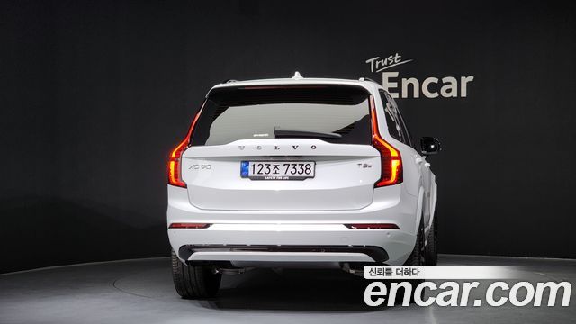 Volvo XC90 2026 — photo 4