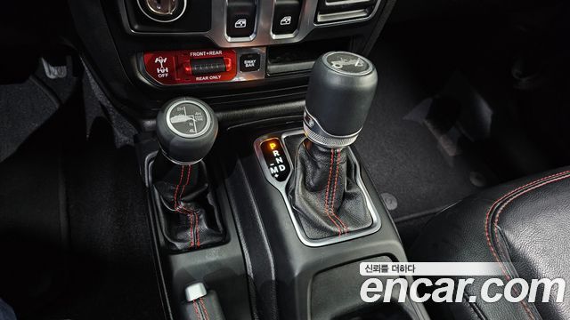 Jeep Wrangler 2019 — photo 9