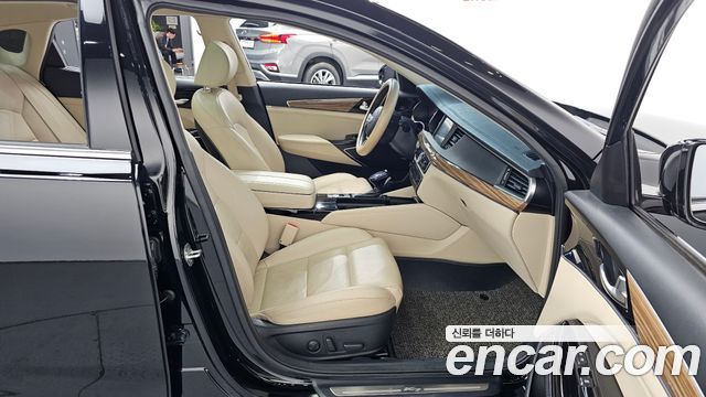 Kia K7 2017 — photo 11