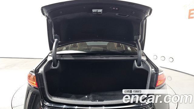 Kia K7 2017 — photo 20