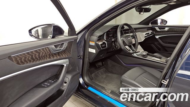 Audi A6 2021 — photo 10