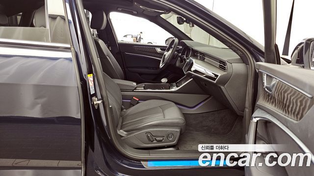 Audi A6 2021 — photo 11