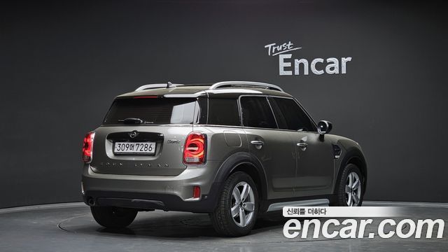 Mini Countryman 2020 — photo 2