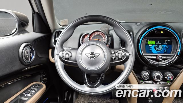 Mini Countryman 2020 — photo 13