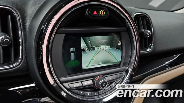 Mini Countryman 2020 — photo 15