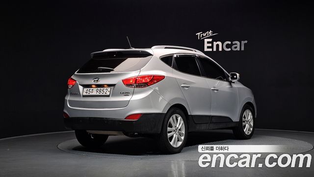 Hyundai Tucson 2012 — photo 2