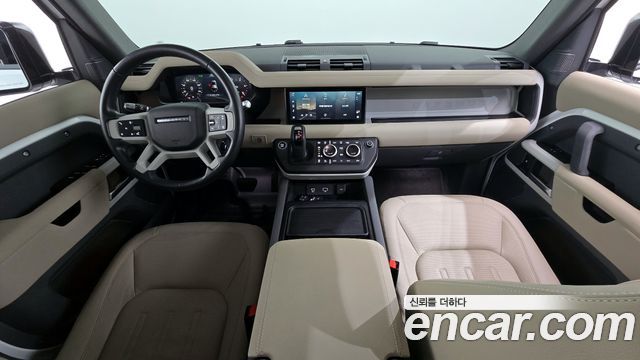 Land Rover Defender 2022 — photo 7