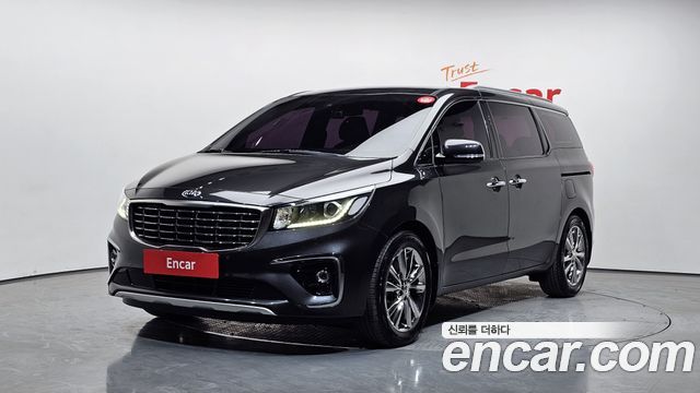 Kia Canival 2020 — photo 1