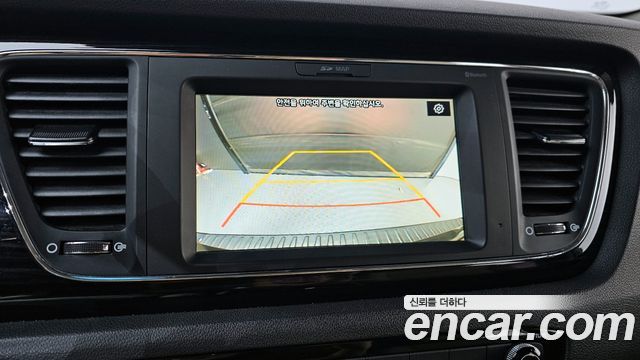 Kia Canival 2020 — photo 16