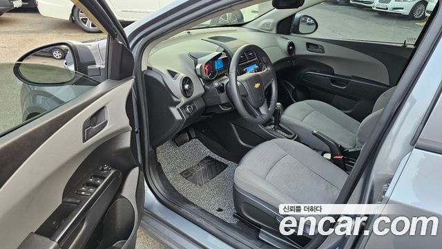 Chevrolet Korea Aveo 2015 — photo 9