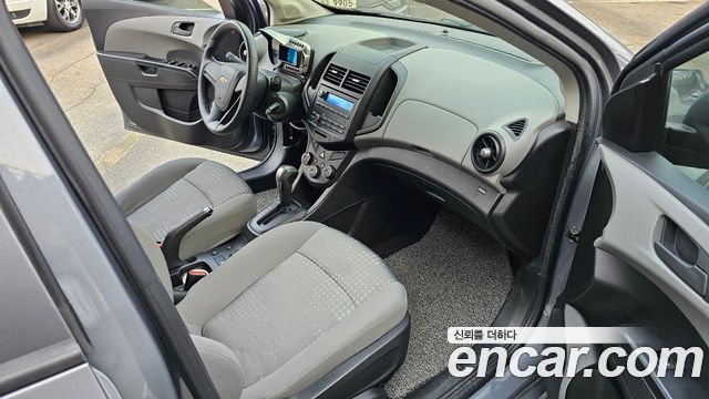 Chevrolet Korea Aveo 2015 — photo 11