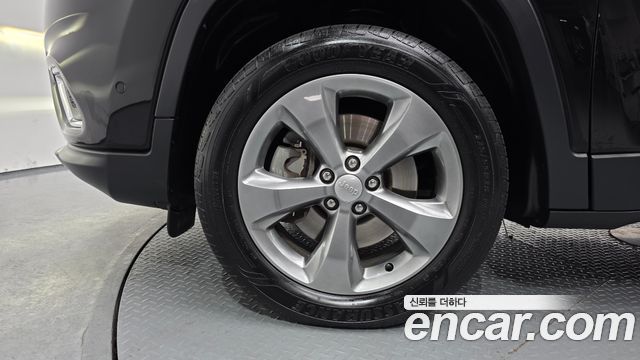Jeep Cherokee 2021 — photo 5