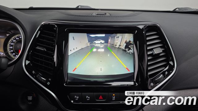 Jeep Cherokee 2021 — photo 14