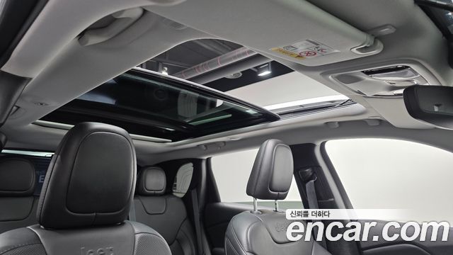 Jeep Cherokee 2021 — photo 18