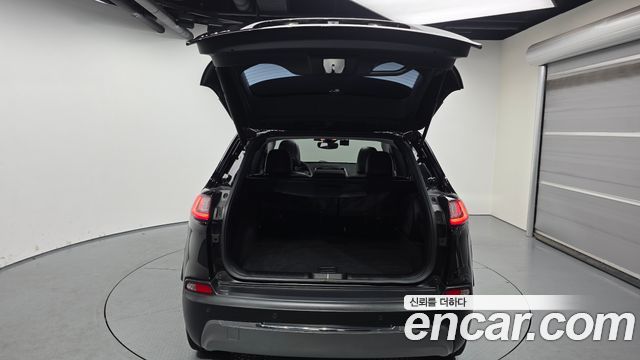 Jeep Cherokee 2021 — photo 20