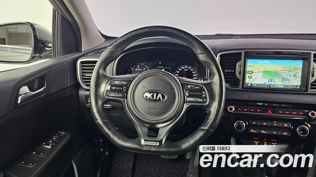 Kia Sportage 2016 — photo 13
