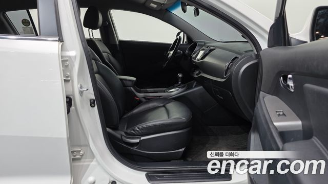 Kia Sportage 2016 — photo 11