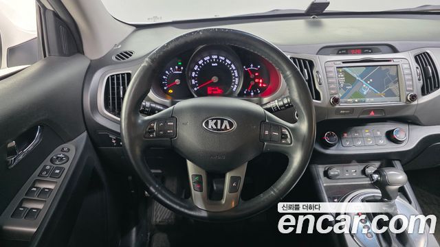 Kia Sportage 2016 — photo 13