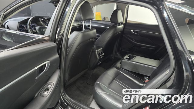 Hyundai Sonata 2021 — photo 11